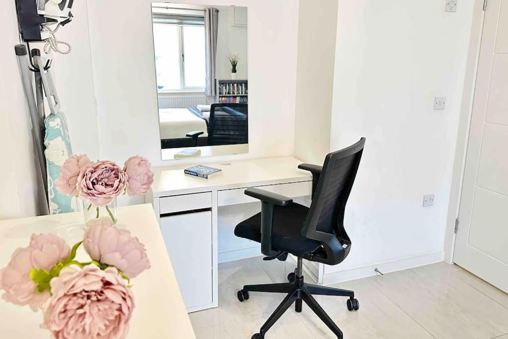 Walnut Luxurious 2-Bedroom With Ensuite - Parking, Netflix, Wifi - Close To Oxford, Bicester & Blenheim Palace Kidlington Dış mekan fotoğraf
