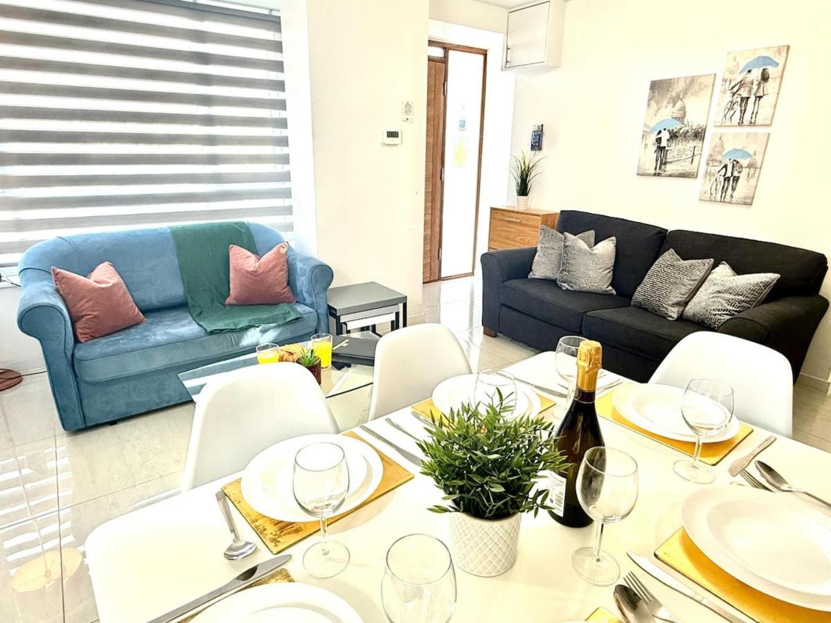 Walnut Luxurious 2-Bedroom With Ensuite - Parking, Netflix, Wifi - Close To Oxford, Bicester & Blenheim Palace Kidlington Dış mekan fotoğraf