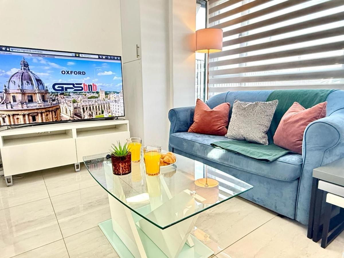 Walnut Luxurious 2-Bedroom With Ensuite - Parking, Netflix, Wifi - Close To Oxford, Bicester & Blenheim Palace Kidlington Dış mekan fotoğraf